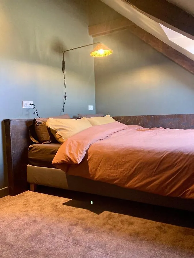 Encore Une Fois, La Grande Maison Locmalo 0*,  Γαλλία